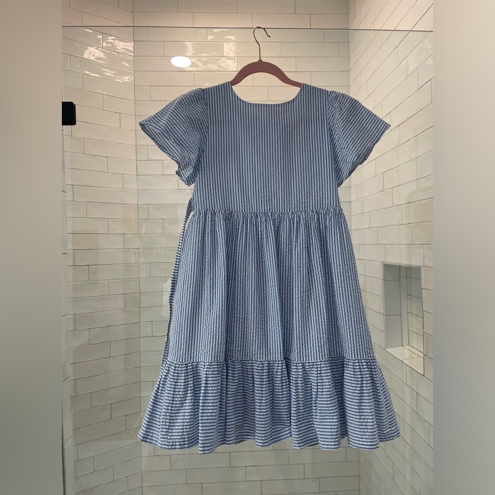 Mini Boden seersucker blue dress. EUC